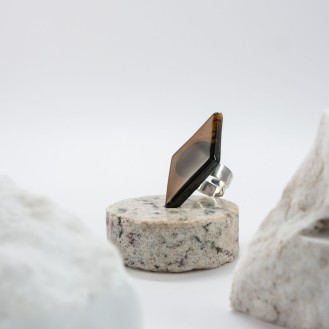Statement Rhombus Ring Beer (brown + silver)